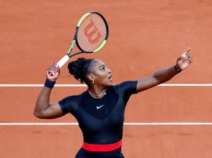 Serena Lolos Usai Main Tiga Set Serena Lolos Usai Main Tiga Set