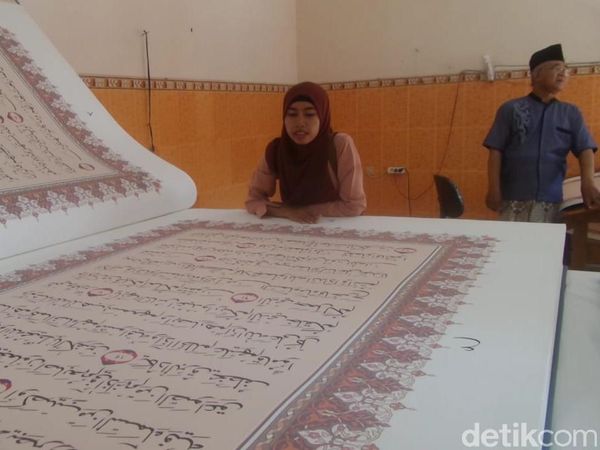 Inilah Alquran Terbesar Dari Lamongan