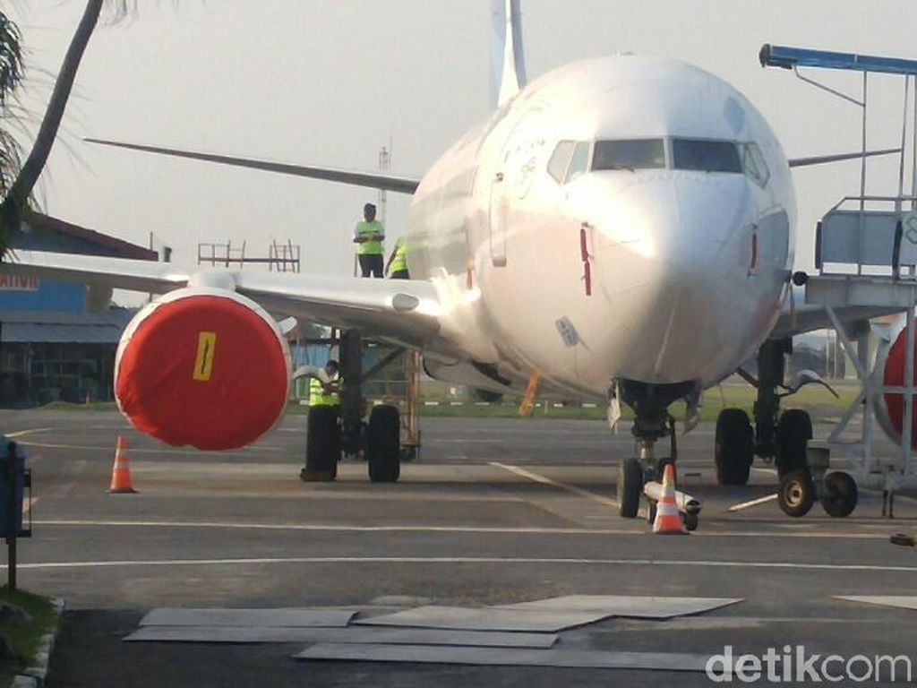 Agar Aman dari Abu Merapi, Mesin Pesawat di Semarang Ditutup