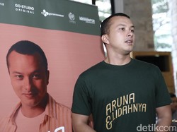 Tentang Nicholas Saputra dan Kisah Cinta Pertamanya saat SMA