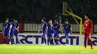 Thailand mampu membalikkan keadaan lewat gol-gol Samsern Liamwatthana dan Tanasith Siripala. Mereka pun menang 2-1 atas Indonesia.
