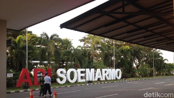 Gara-gara Abu Erupsi Merapi, Bandara Adi Soemarmo Tutup Sementara