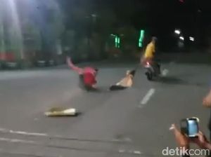 Video Remaja Terpental Diseret Sepeda Motor, Ini Kata Polisi