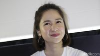 Manisnya Senyuman Laura Basuki