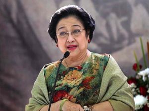 Mega Minta Johan Budi Beri Masukan Agar Kader PDIP Tak Di-OTT KPK Mega Minta Johan Budi Beri Masukan Agar Kader PDIP Tak Di-OTT KPK