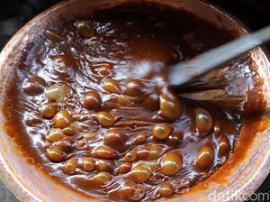Jelang Lebaran, Pesanan Dodol Betawi Meningkat 8 Kali Lipat Jelang Lebaran, Pesanan Dodol Betawi Meningkat 8 Kali Lipat