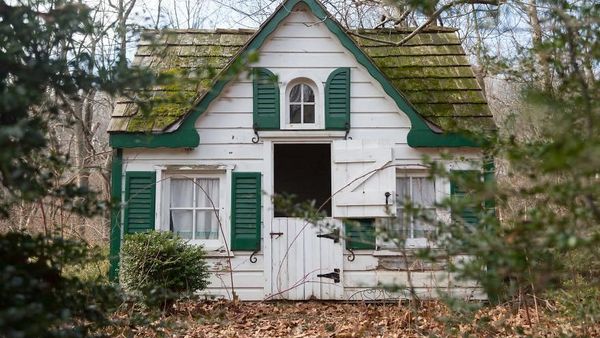 Kecenya Rumah Alice in Wonderland Ini