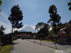 Pendaki Dilarang Peringati HUT RI di Puncak Merapi, Ini Alasannya
