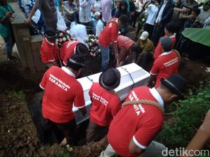 Ini Harapan Ibu Pelajar SMP yang Gantung Diri di Blitar Ini Harapan Ibu Pelajar SMP yang Gantung Diri di Blitar