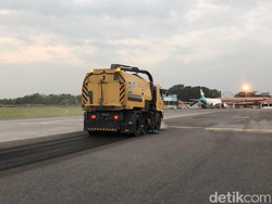 Penutupan Bandara Semarang Akibat Abu Merapi Diperpanjang 1 Jam