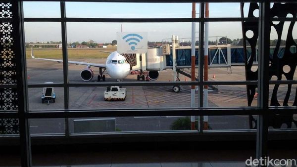 Suasana Bandara Adi Soemarmo yang Tutup Sementara Karena Erupsi Merapi
