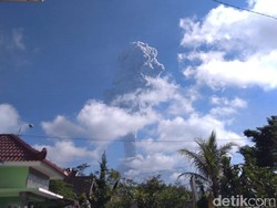 4 Kecamatan di Kabupaten Semarang Dihujani Abu Gunung Merapi