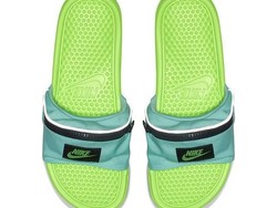 Nike Dikabarkan Segera Rilis Sandal Fanny Pack, Yay or Nay?