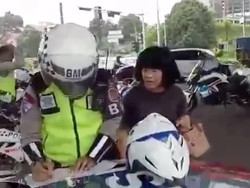 Ibu-ibu Ngamuk Ditilang di Bogor, Polisi: Biar Sadar Sendiri