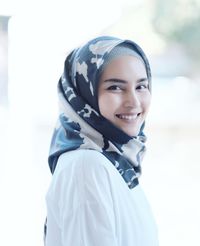 8 Hijabers Cantik yang Paling Sering di-Endorse Online Shop