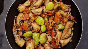 Pedas Mantap! 10 Tumis Cumi Pete yang Pedas Ini Pilihan Sahur Netizen