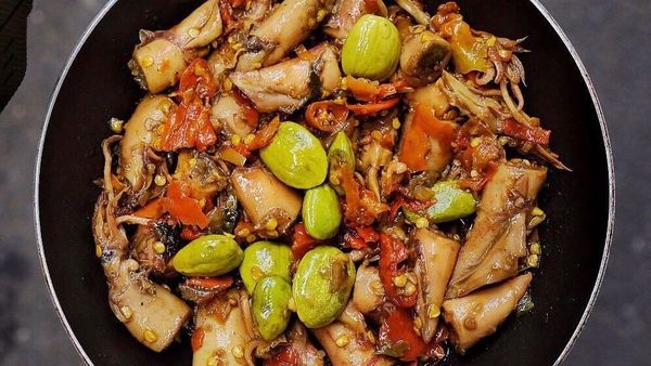 Pedas Mantap! 10 Tumis Cumi Pete yang Pedas Ini Pilihan Sahur Netizen