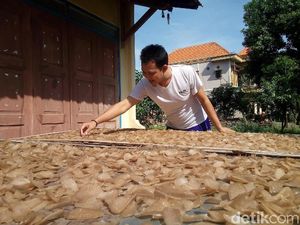 Produsen Jajanan Lebaran Keluhkan Kenaikan Harga Bahan Baku