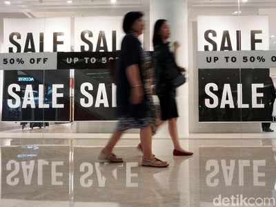 Ramai Midnight Sale Jelang Lebaran