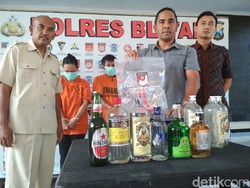 Pasca 2 Tewas Tenggak Miras di Blitar, Polisi Tangkap Dua Pengedar