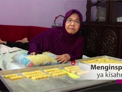 Berjualan Kue Kini Jadi Fokus Nenek 67 Tahun yang Lumpuh Ini Agar Tetap Aktif