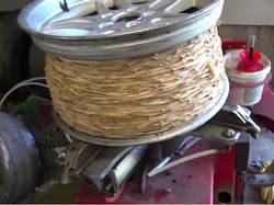 Setelah Ban dari Lakban, Kini Ada Lagi Ban dari Karet Gelang