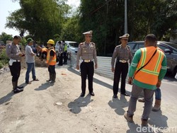 Jelang Mudik, Waspada Pasar Tumpah dan Perbaikan Jalan di Bojonegoro