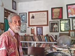 Kisah Soesilo Toer, Doktor yang Kini Memulung Sampah di Blora