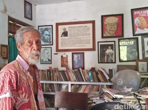 Kisah Soesilo Toer, Doktor yang Kini Memulung Sampah di Blora Kisah Soesilo Toer, Doktor yang Kini Memulung Sampah di Blora