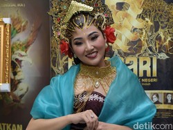 Ajak Thalia Nonton Teater, Sarwendah Kenalkan Budaya Indonesia