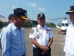 Menhub Larang Keras Kapal Pendarat Tank Dipakai Angkut Pemudik Menhub Larang Keras Kapal Pendarat Tank Dipakai Angkut Pemudik