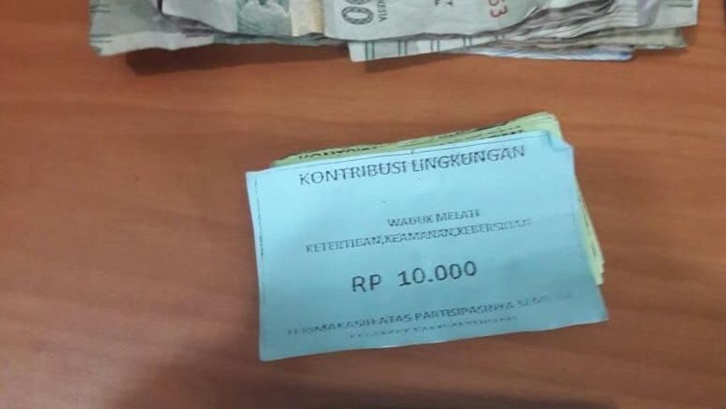 Foto: Pungli di Dekat Thamrin City Foto: Pungli di Dekat Thamrin City