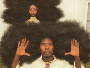 Foto: Ayah dan Anak Kompak Pamer Rambut Megar, Dipuji Netizen Dunia Foto: Ayah dan Anak Kompak Pamer Rambut Megar, Dipuji Netizen Dunia