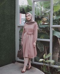 8 Hijabers Cantik yang Paling Sering di-Endorse Online Shop
