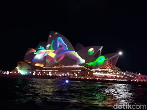 Saat Sydney Mandi Cahaya dan Pesta 23 Malam