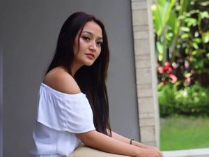Luar Biasa! Lagi Syantik Siti Badriah Tembus 100 Juta Views Luar Biasa! Lagi Syantik Siti Badriah Tembus 100 Juta Views