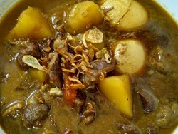 3 Resep Semur Daging yang Manis Gurihnya Mantap