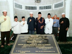 Peduli Pendidikan, Ijeck Renovasi Gedung Kuliah Berusia 45 Tahun