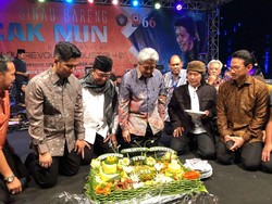 Ini yang Disampaikan Emil saat Ngaji Bareng Cak Nun