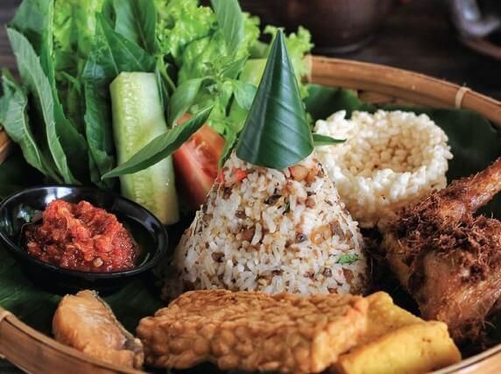 Hidangan Sunda Sedap Bisa Disantap di 5 Restoran di Jakarta Ini Hidangan Sunda Sedap Bisa Disantap di 5 Restoran di Jakarta Ini