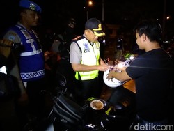 Operasi di Kawasan Suramadu, Puluhan Kendaraan Terjaring