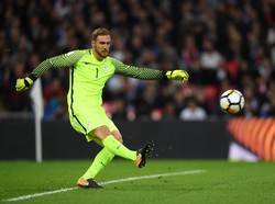 Jan Oblak absen di Piala Dunia 2018 setelah Slovenia cuma finis keempat di grup F kualifikasi zona Eropa. Padahal Oblak tampil ciamik di level klub dengan membantu Atletico Madrid finis kedua di La Liga dan mencetak 22 clean sheet dalam 37 penampilan. (Foto: Laurence Griffiths/Getty Images)