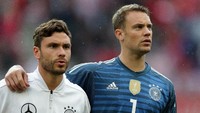 Neuer tampil sebagai starter pada laga persahabatan melawan Austria di Woertherseestadion, Klagenfurt, Austria, Minggu (3/6/2018) dinihari WIB. Dia menjadi kapten Jerman. Foto: Lisi Niesner/Reuters