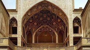Deretan Foto Arsitektur Masjid di Iran Bikin Mata Terpana