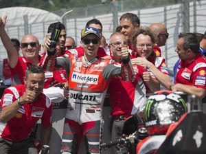 Lorenzo Senang Akhirnya Menang, tapi soal Masa Depan...