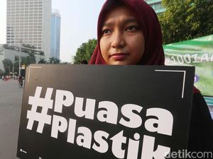 Walhi Ajak Puasa Plastik