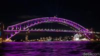 Foto: Sydney yang Bermandikan Animasi Cahaya