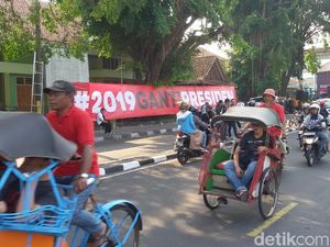 Ada Aksi, Spanduk #2019GantiPresiden Digelar di Alun-Alun Yogya