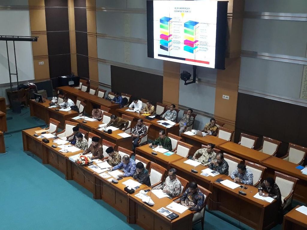 Kemenag Ajukan Anggaran Rp 63 T untuk 2019 ke DPR Kemenag Ajukan Anggaran Rp 63 T untuk 2019 ke DPR