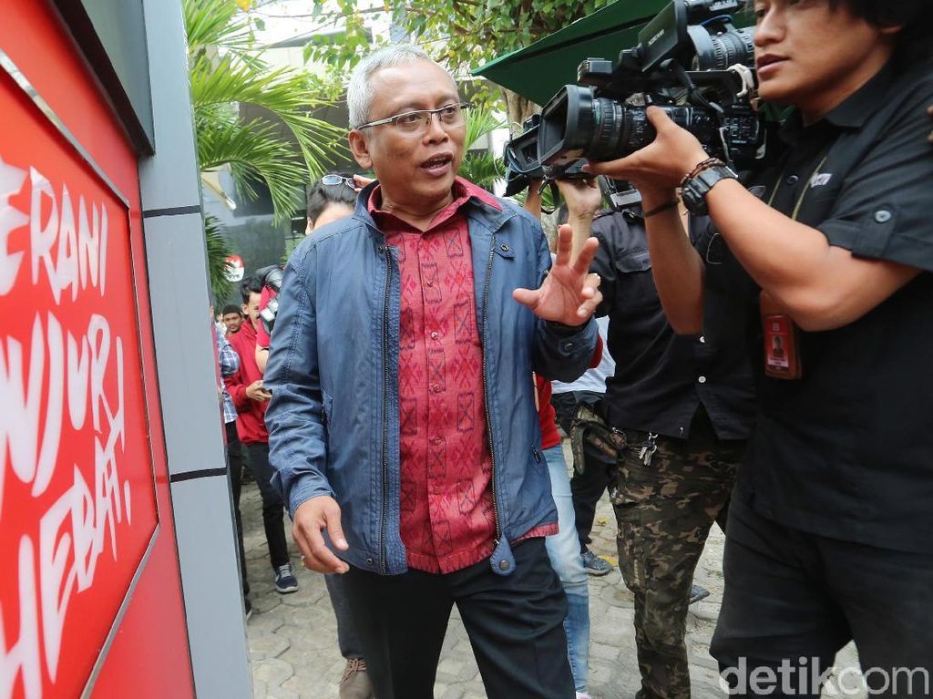 Kasus e-KTP, Anggota F-PDIP DPR Arif Wibowo Dipanggil KPK Lagi Kasus e-KTP, Anggota F-PDIP DPR Arif Wibowo Dipanggil KPK Lagi